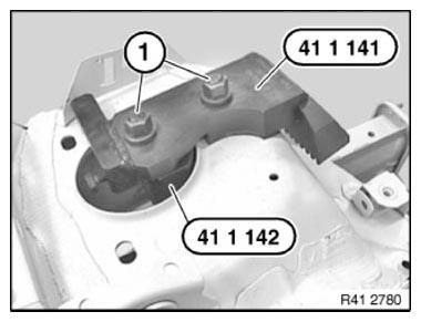 G09893090