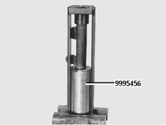 GLL108819